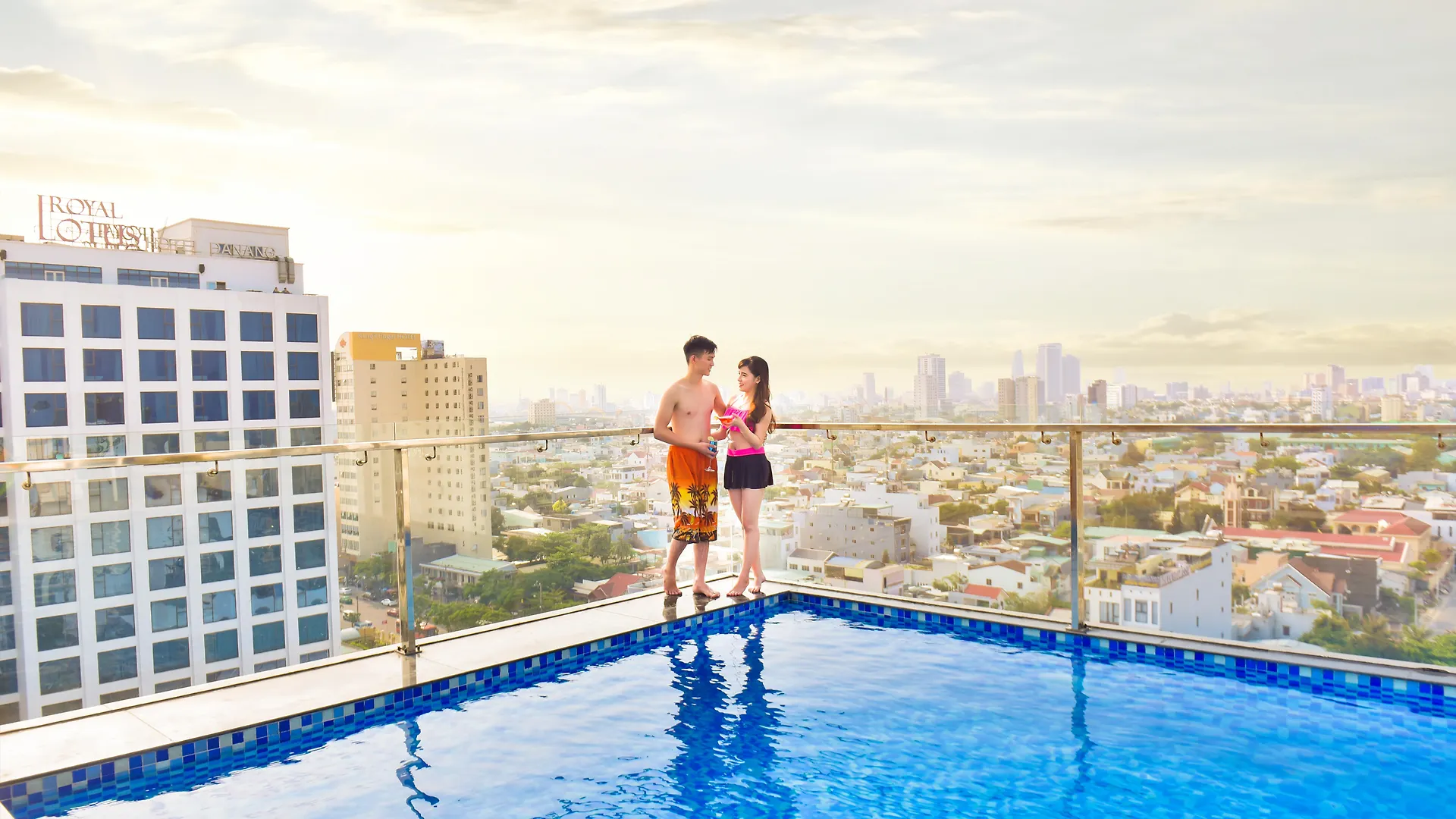 Ritzy Boutique Hotel Da Nang Beach 4*,